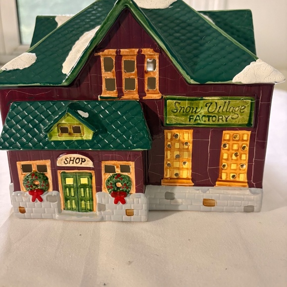 Department 56 Snow Village Lighted Factory with Smoke Stack with Styrofoam Box - Picture 2 of 10